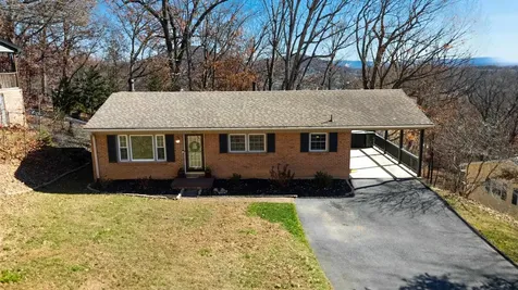 582 Hilltop Drive Staunton VA 24401