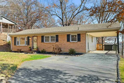 582 Hilltop Drive Staunton VA 24401