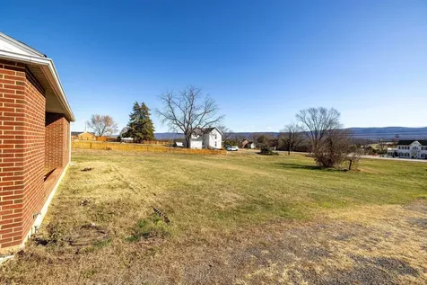 8241 North Valley Pike Harrisonburg VA 22802