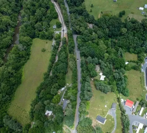 3581 East Side Highway Grottoes VA 24441