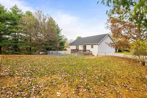 656 Edwardian Lane Waynesboro VA 22980
