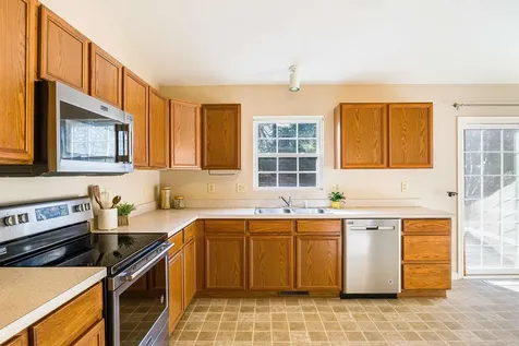 656 Edwardian Lane Waynesboro VA 22980