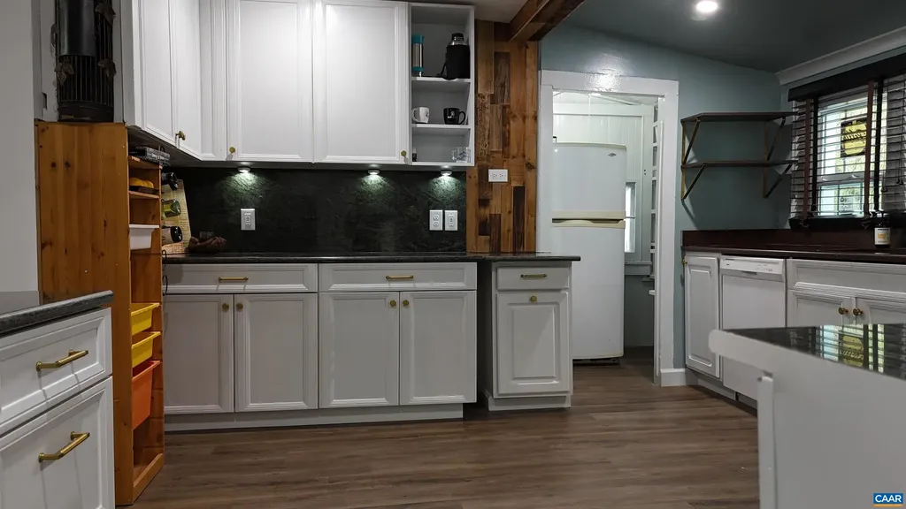 7559 Esmont Road Esmont VA 22937