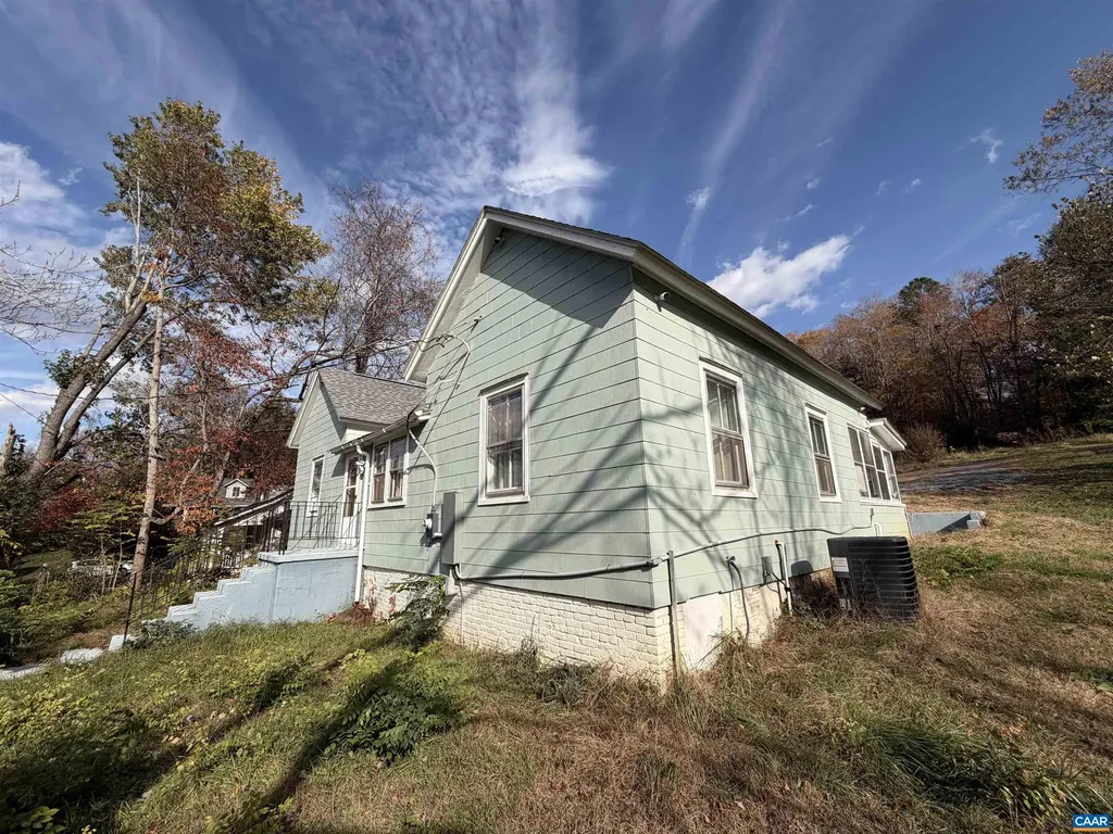 7559 Esmont Road Esmont VA 22937