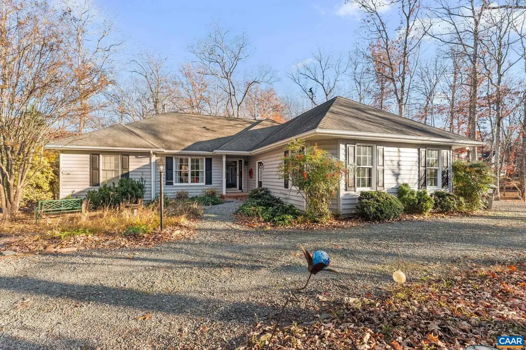 Palmyra VA, 14 Bridlewood Drive