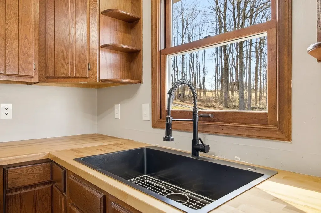 141 Lori Lane Churchville VA 24421