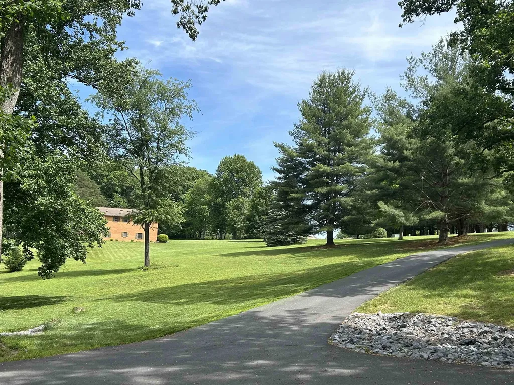 141 Lori Lane Churchville VA 24421