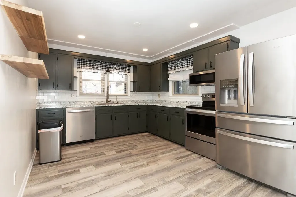 733 Hillview Drive Dayton VA 22821