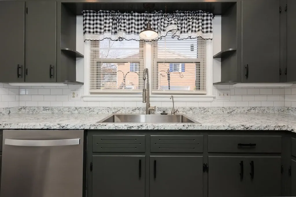 733 Hillview Drive Dayton VA 22821