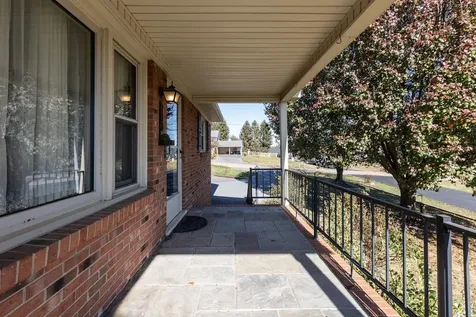 733 Hillview Drive Dayton VA 22821