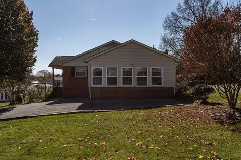 733 Hillview Drive Dayton VA 22821