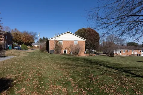 733 Hillview Drive Dayton VA 22821