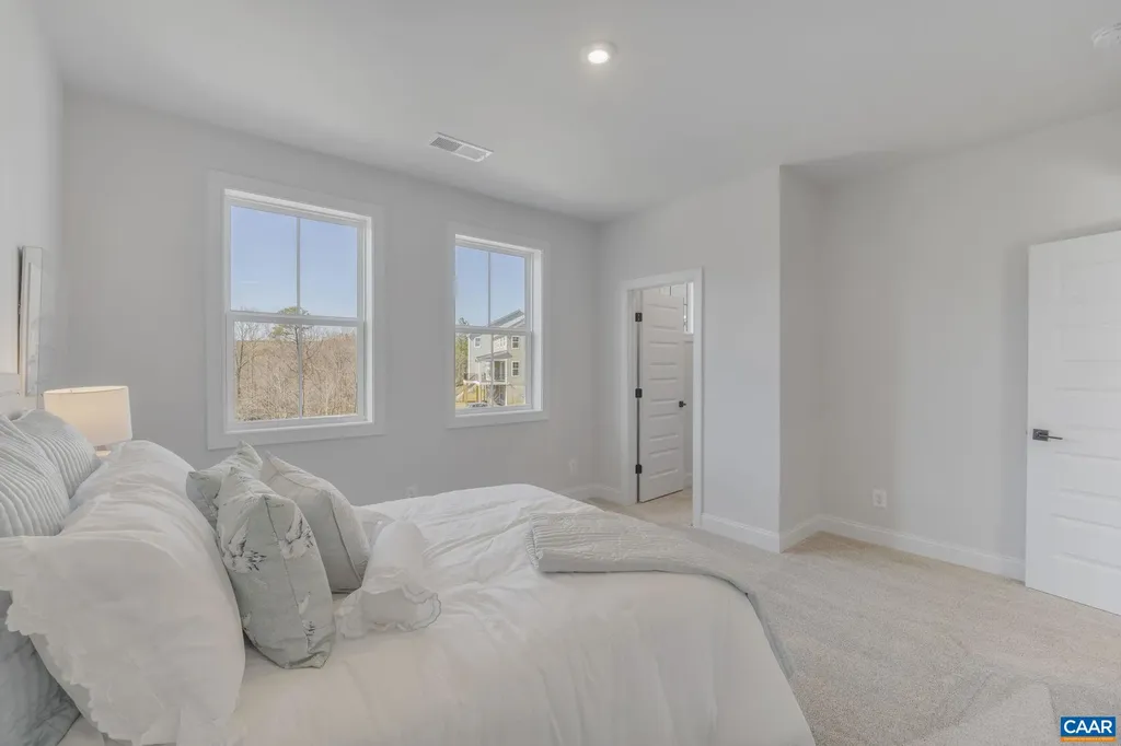 1A Sablewood Drive Charlottesville VA 22911