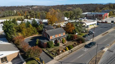 705 Richmond Avenue Staunton VA 24401