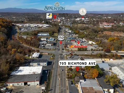 705 Richmond Avenue Staunton VA 24401