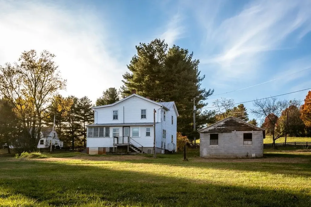 3190 Winsinger Drive Broadway VA 22815