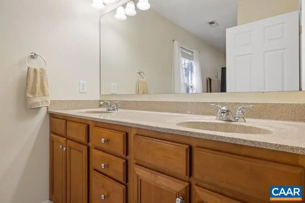 80 Ponderosa Lane Palmyra VA 22963