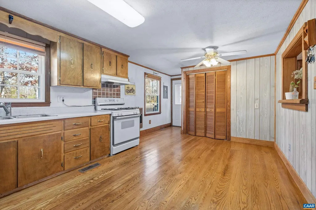 3590 Green Creek Road Schuyler VA 22969