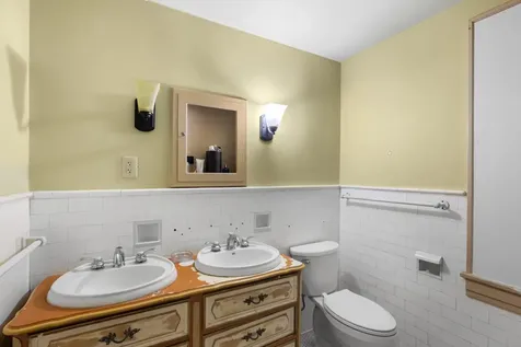 705 Richmond Avenue Staunton VA 24401