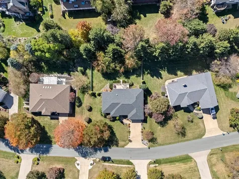 2915 Barrington Drive Rockingham VA 22801
