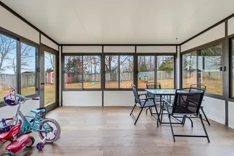 11 Independence Drive Luray VA 22835