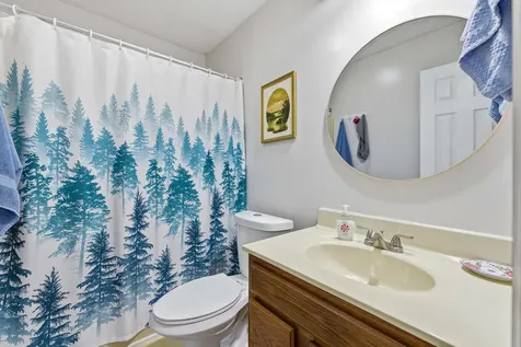 11 Independence Drive Luray VA 22835