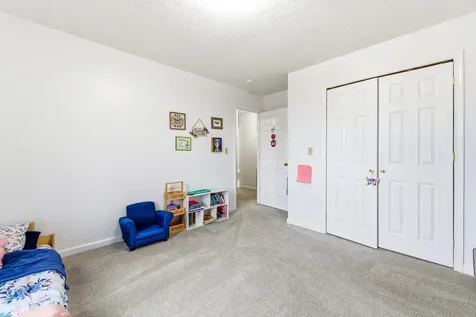 11 Independence Drive Luray VA 22835