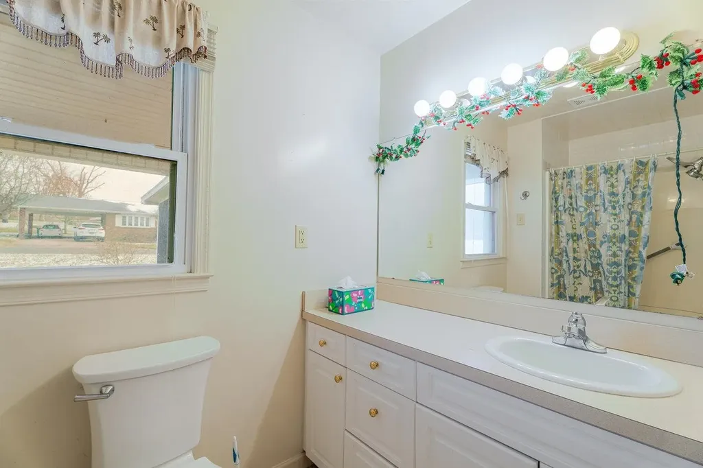 179 3rd Street Broadway VA 22815