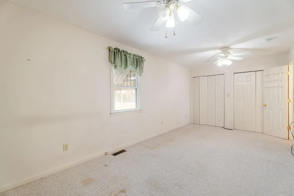 179 3rd Street Broadway VA 22815