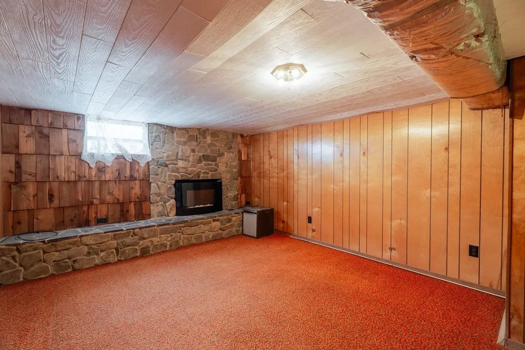 179 3rd Street Broadway VA 22815