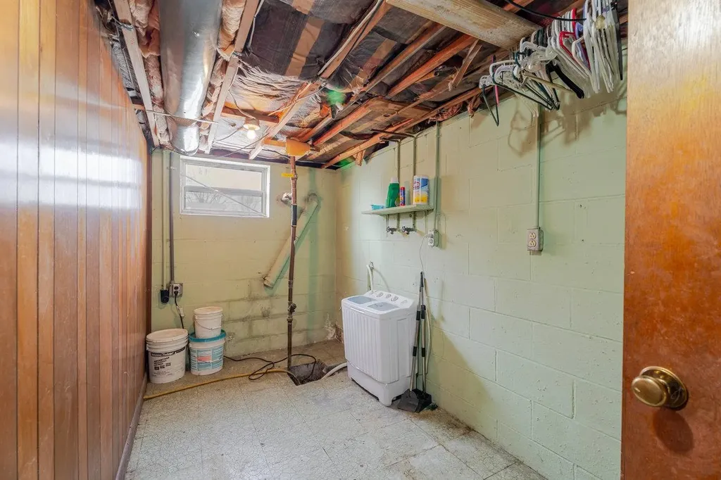 179 3rd Street Broadway VA 22815