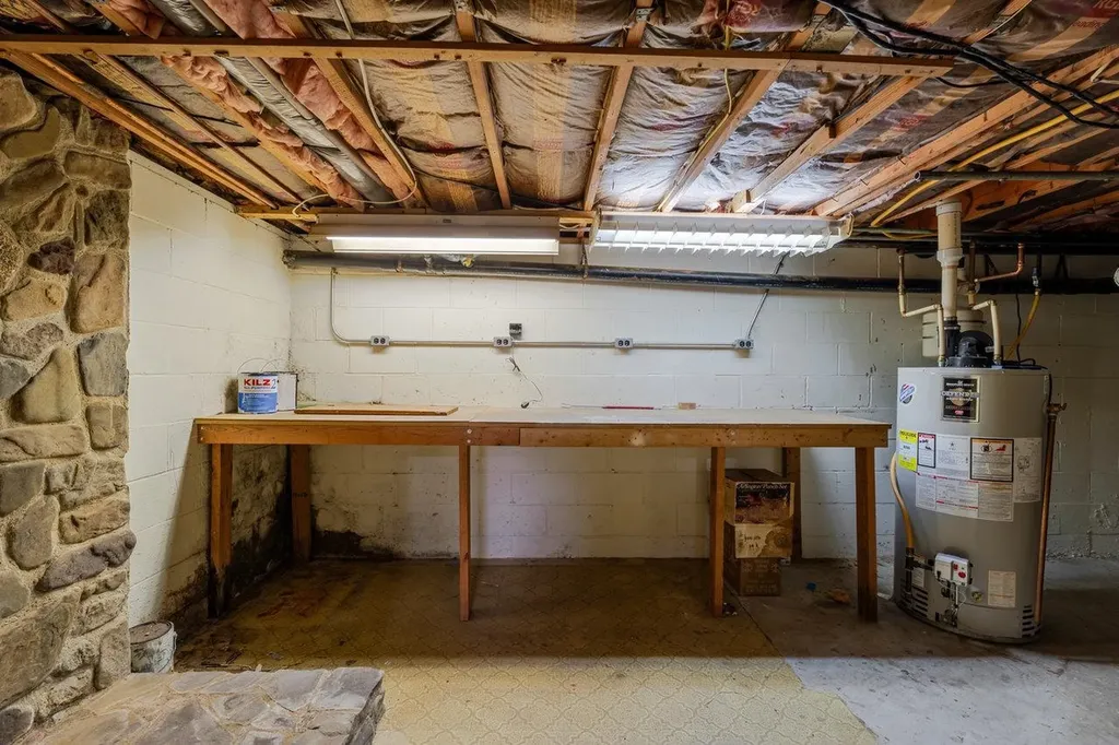 179 3rd Street Broadway VA 22815