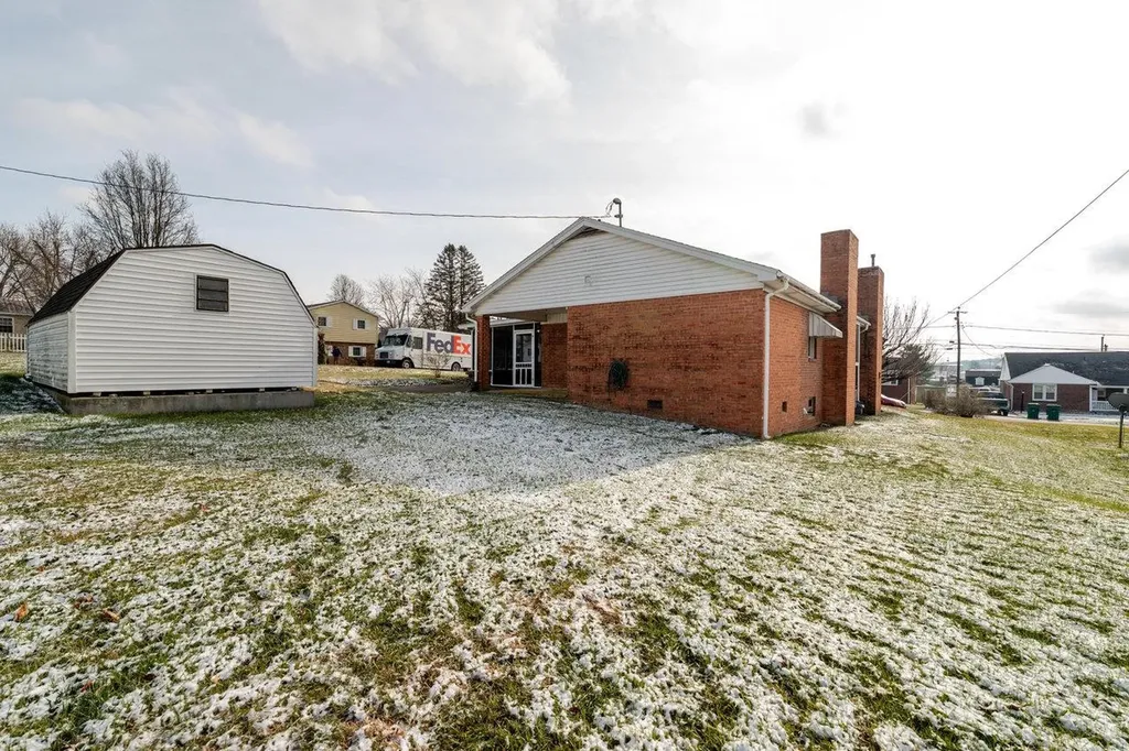 179 3rd Street Broadway VA 22815