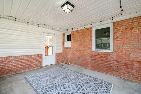 179 3rd Street Broadway VA 22815