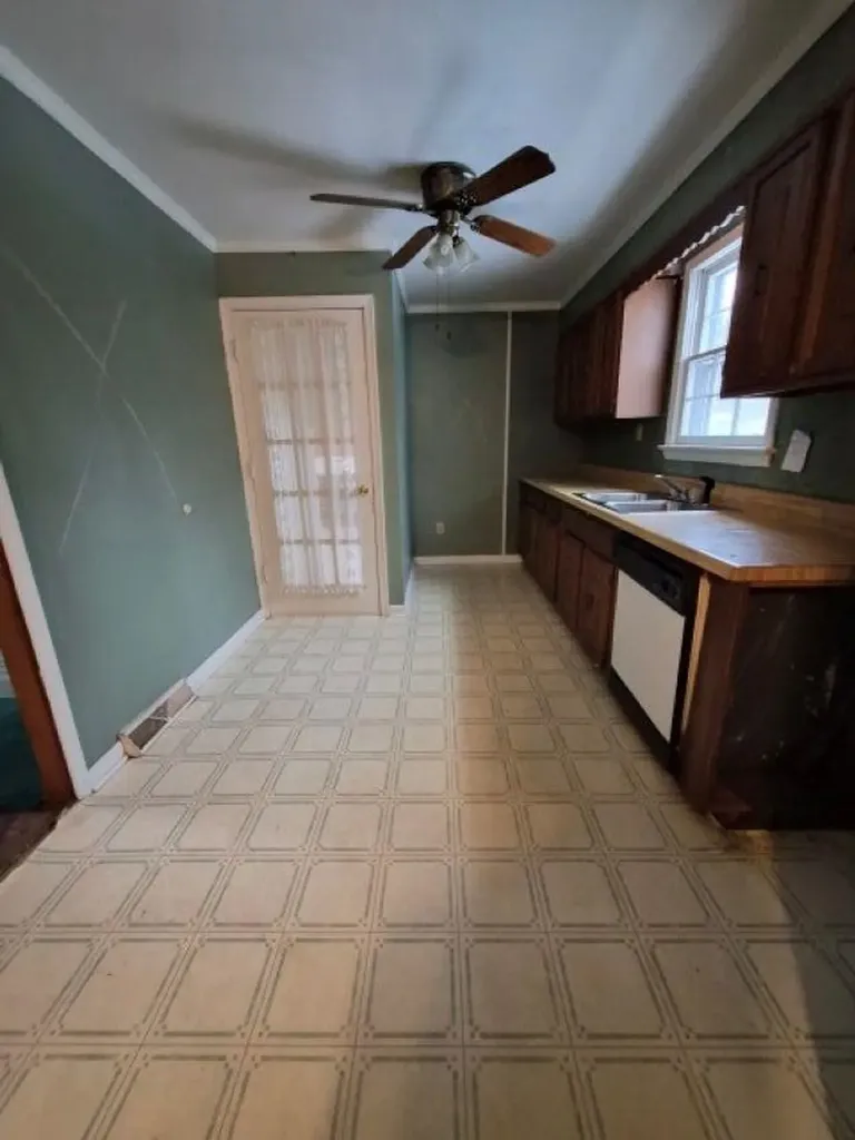 353 Clarks Hill Lane Schuyler VA 22969