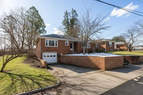 507 Gaymont Place Staunton VA 24401