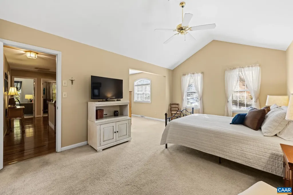 2876 Stratford Glen Way Charlottesville VA 22911