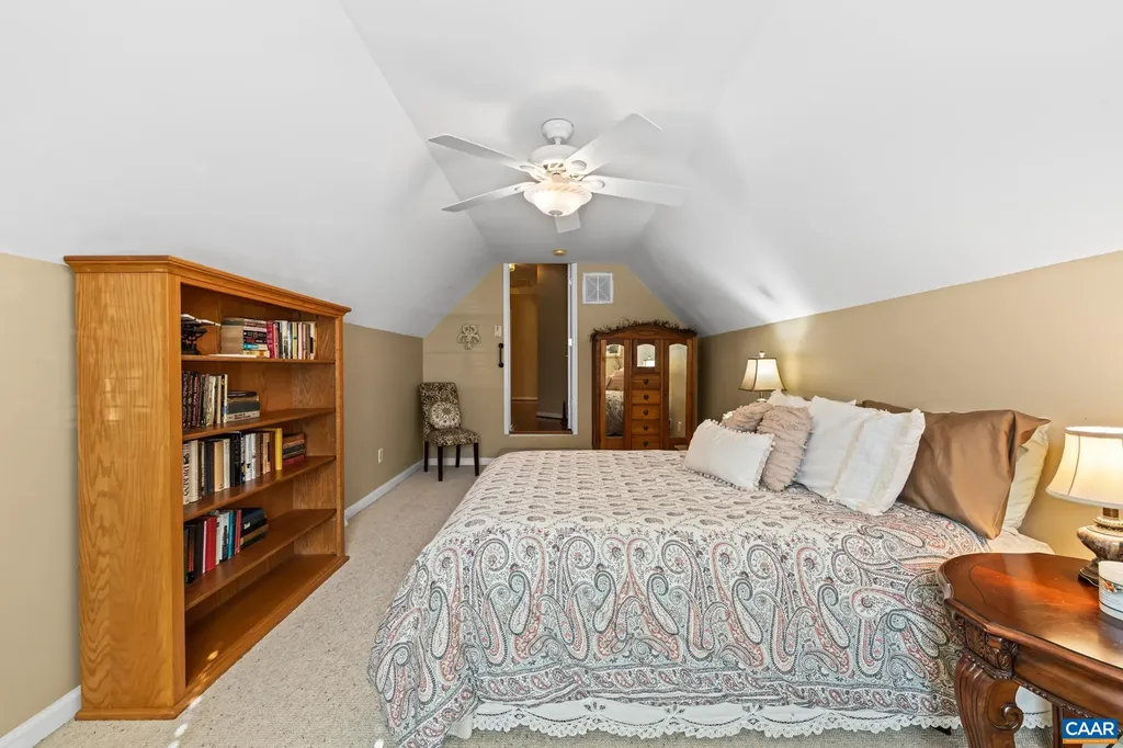 2876 Stratford Glen Way Charlottesville VA 22911