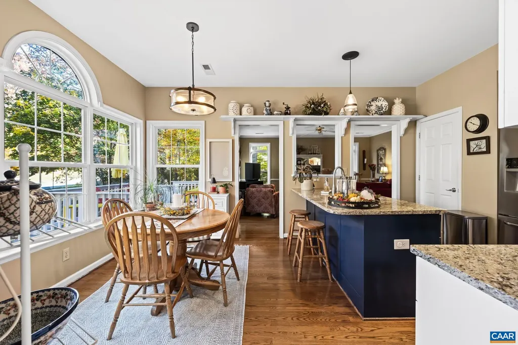 2876 Stratford Glen Way Charlottesville VA 22911