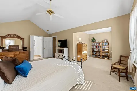 2876 Stratford Glen Way Charlottesville VA 22911