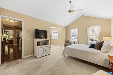 2876 Stratford Glen Way Charlottesville VA 22911