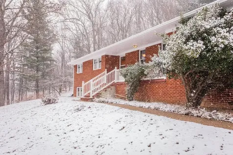 734 Dices Spring Road Weyers Cave VA 24486