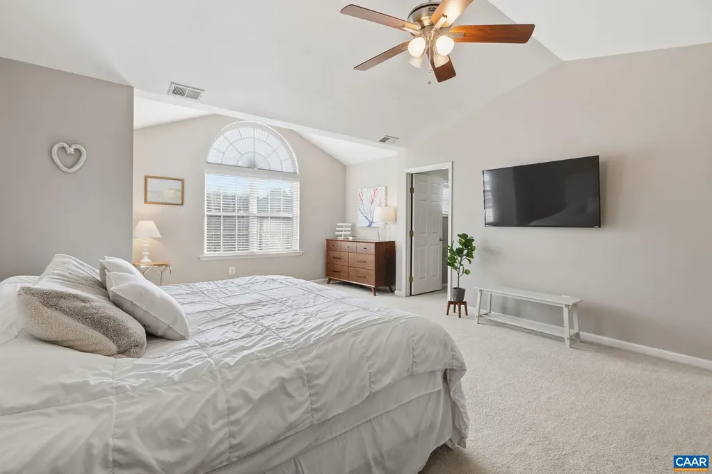 22 Villa Avenue Zion Crossroads VA 22942