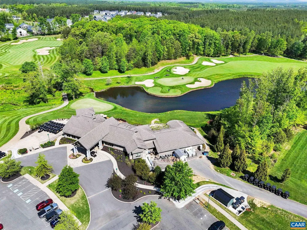 22 Villa Avenue Zion Crossroads VA 22942