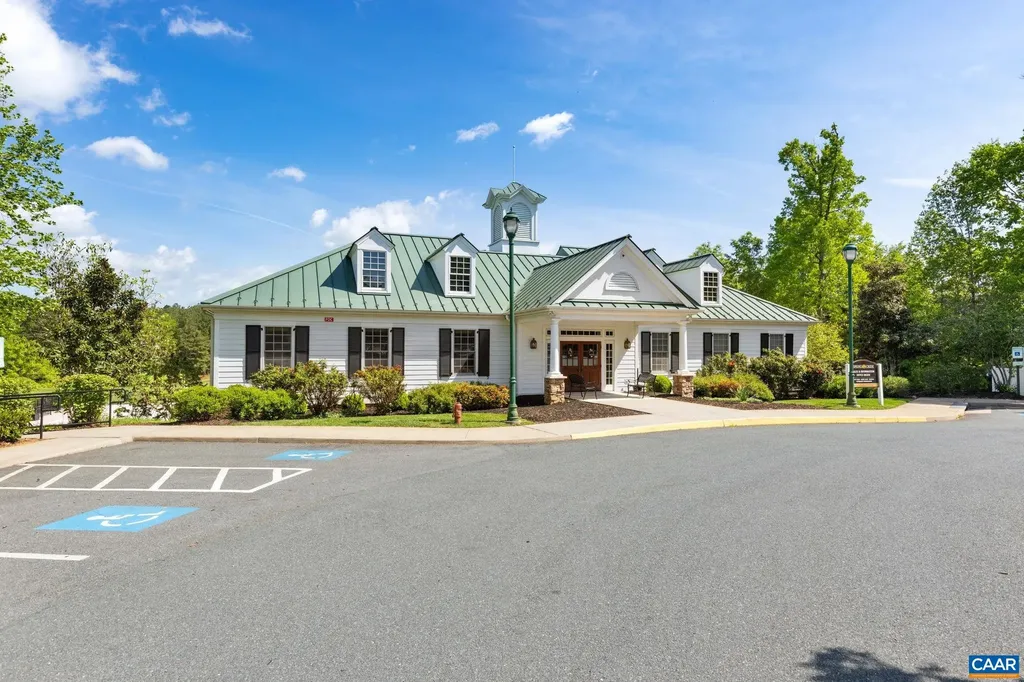 22 Villa Avenue Zion Crossroads VA 22942