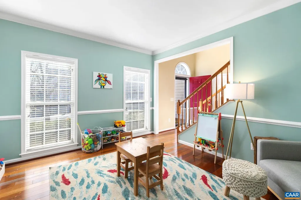 22 Villa Avenue Zion Crossroads VA 22942