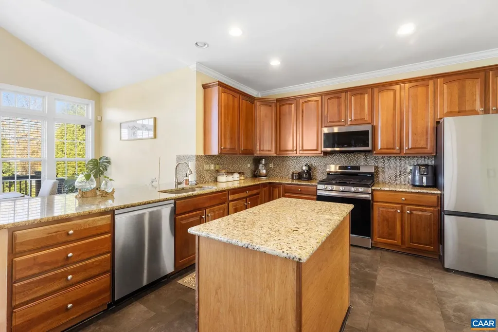 22 Villa Avenue Zion Crossroads VA 22942