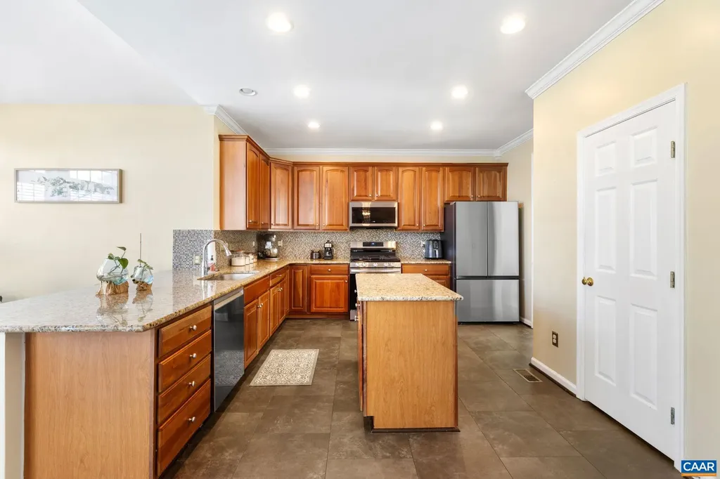 22 Villa Avenue Zion Crossroads VA 22942