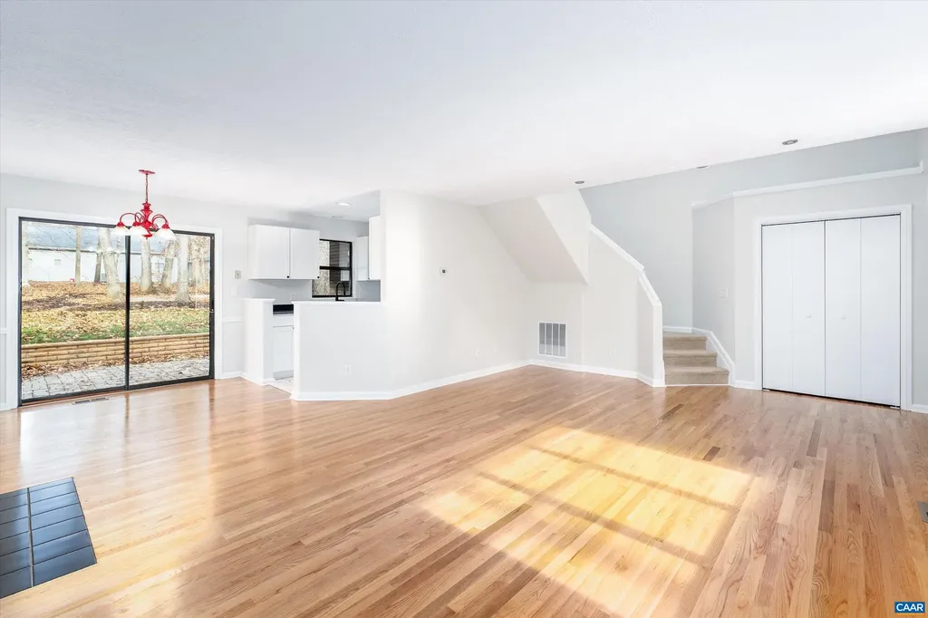 23 Stonewall Road Palmyra VA 22963