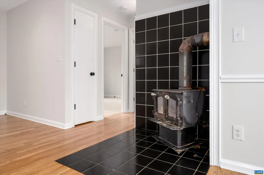 23 Stonewall Road Palmyra VA 22963